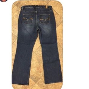 Maurices Orchid boot jeans. Size 14X 32.5 Long.
